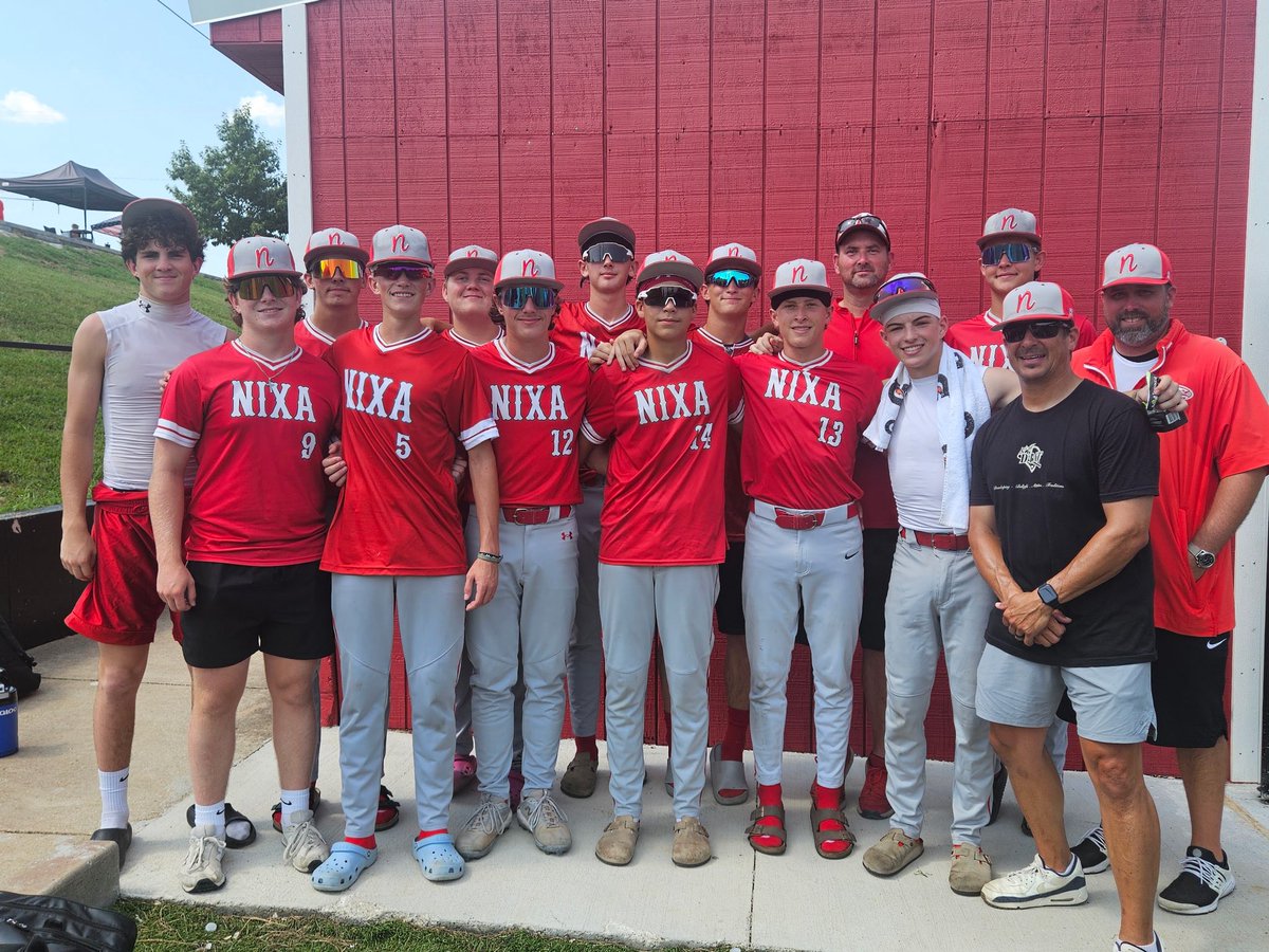 CarstenSapko's tweet photo. Had a great summer with this team!

Summer stats:
31.1 inning pitched
27 SO
7 walks
3.857 K/BB
65.94 Strike %
1.181 WHIP

Final 4 games (19 innings):
ERA- 0.368
3 runs
1 earned
21 Ks (8 looking)
10 hits
3 walks
BAA- .145
WHIP- 0.684

Excited for what’s ahead! 
@NixaBaseball https://t.co/32C6PAiNo4