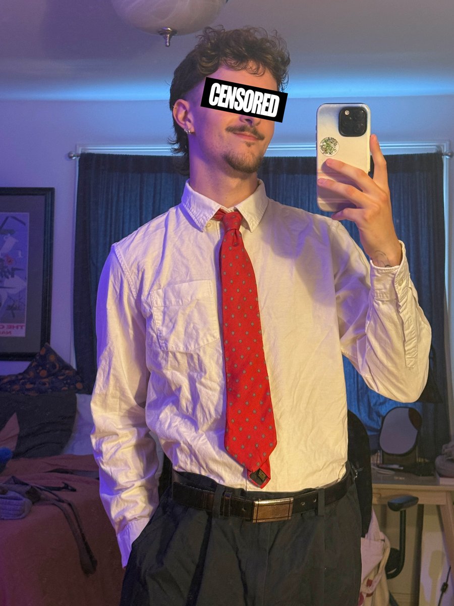 twunkjesus's tweet photo. Always been good at mixing business and pleasure 🤓 https://t.co/O2Ir6IP5sS
