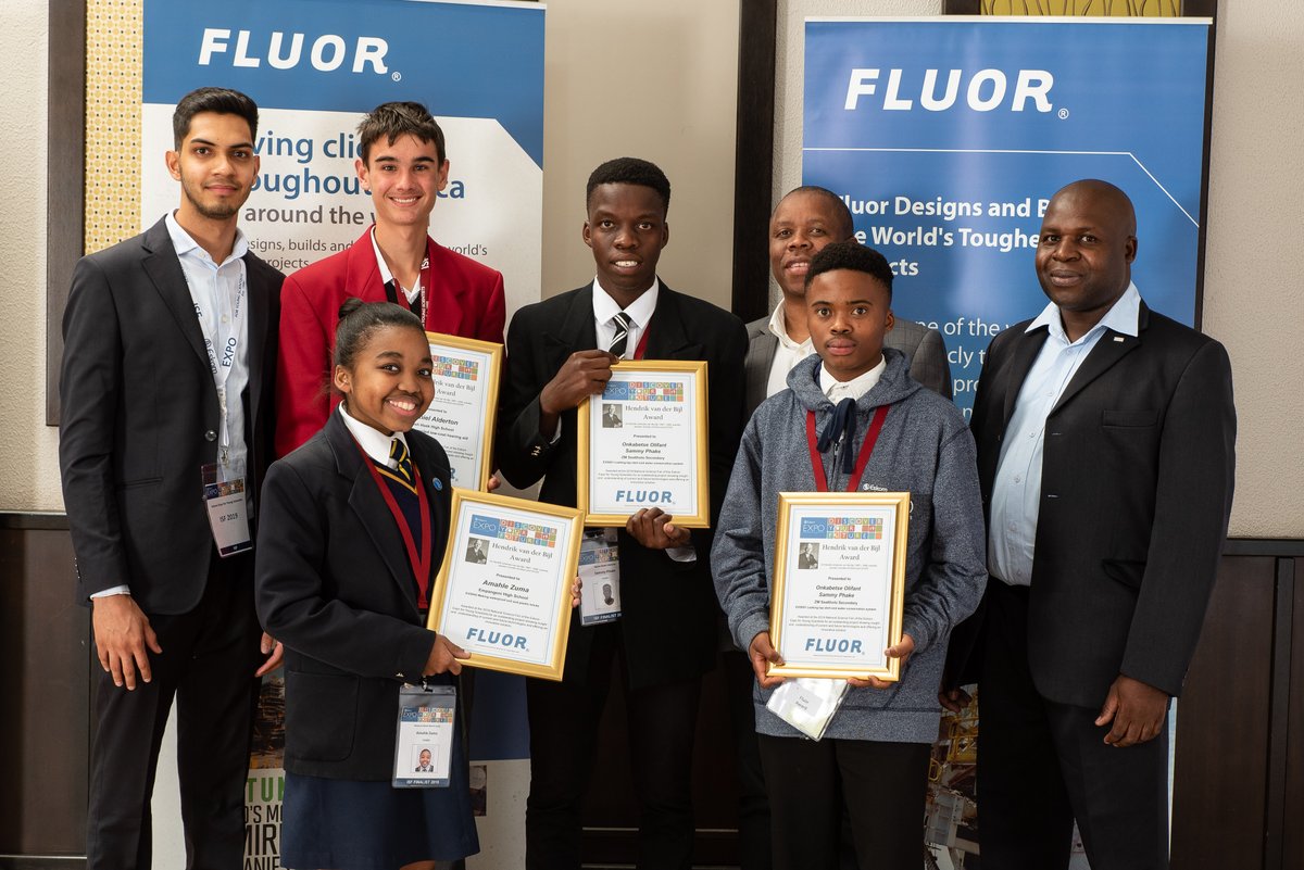 Exposcience's tweet photo. Are you an Eskom Expo alumnus or alumna? We want to hear where your Eskom Expo journey has taken you. Help us celebrate the achievements of our alumni by completing our Alumni Survey and sharing your story.

Your experience could inspire the next generation of young scientists.

Complete the survey: https://t.co/6wNvASRlPM
For enquiries: support@exposcience.co.za
(Photos: 2019 Eskom Expo International Science Fair)

#DiscoverEskomExpo #EskomExpoAlumni #YoungScientists #STEMeducation