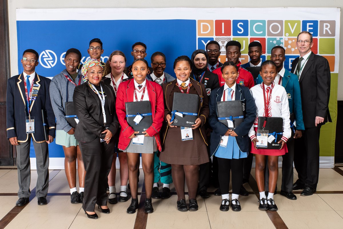 Exposcience's tweet photo. Are you an Eskom Expo alumnus or alumna? We want to hear where your Eskom Expo journey has taken you. Help us celebrate the achievements of our alumni by completing our Alumni Survey and sharing your story.

Your experience could inspire the next generation of young scientists.

Complete the survey: https://t.co/6wNvASRlPM
For enquiries: support@exposcience.co.za
(Photos: 2019 Eskom Expo International Science Fair)

#DiscoverEskomExpo #EskomExpoAlumni #YoungScientists #STEMeducation