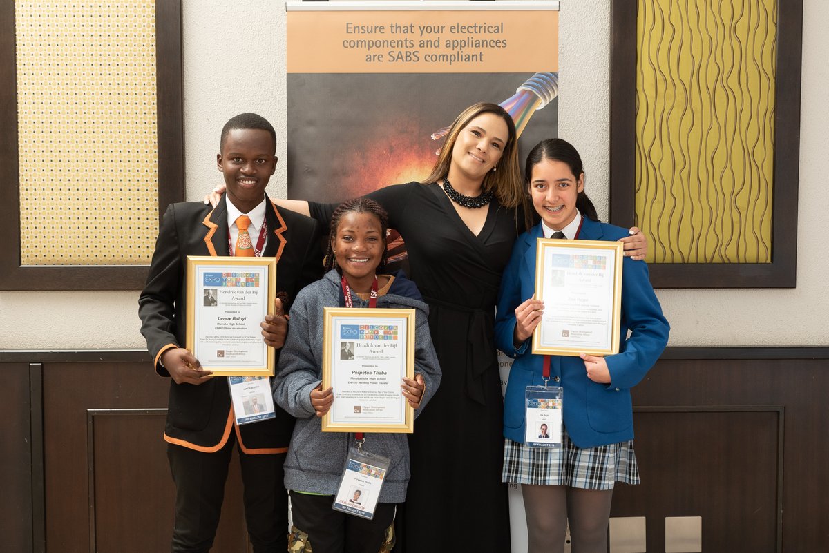 Exposcience's tweet photo. Are you an Eskom Expo alumnus or alumna? We want to hear where your Eskom Expo journey has taken you. Help us celebrate the achievements of our alumni by completing our Alumni Survey and sharing your story.

Your experience could inspire the next generation of young scientists.

Complete the survey: https://t.co/6wNvASRlPM
For enquiries: support@exposcience.co.za
(Photos: 2019 Eskom Expo International Science Fair)

#DiscoverEskomExpo #EskomExpoAlumni #YoungScientists #STEMeducation