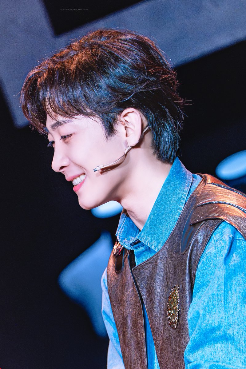 Biiing_oooo's tweet photo. 260726 낮 아웃캐스트 막공  
무대인사 포토타임 🦋알렉산드로스 #함태규
- https://t.co/GxXvoeV2m4