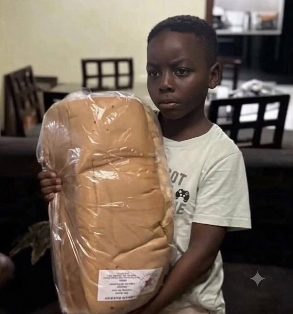 FkayOnchain's tweet photo. Give us this day the whole bakery oh lord🙏 https://t.co/QaEjGS3Z38