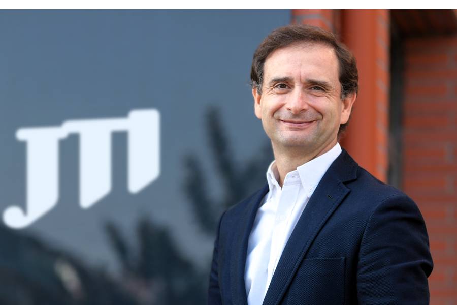 topcomunicacion's tweet photo. Víctor Crespo, nuevo director de Asuntos Corporativos y Comunicación de JTI Iberia https://t.co/MedRyP8rYu @Hallon_es https://t.co/ycVqYPylY2