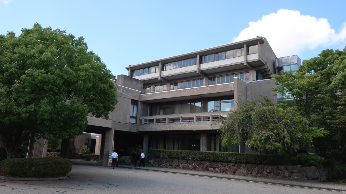 hapio227's tweet photo. 金沢工業大学へ。

2日間、プロジェクトデザイン教育（PD教育）について学ばせていただきました。
ほんとうに刺激的で、多くの気づきをいただいた2日間。
学びを整理しながら、少しずつ発信していきます。
まずは、このような貴重な機会をいただいたことに感謝です。 https://t.co/Wt8PzuSCmd