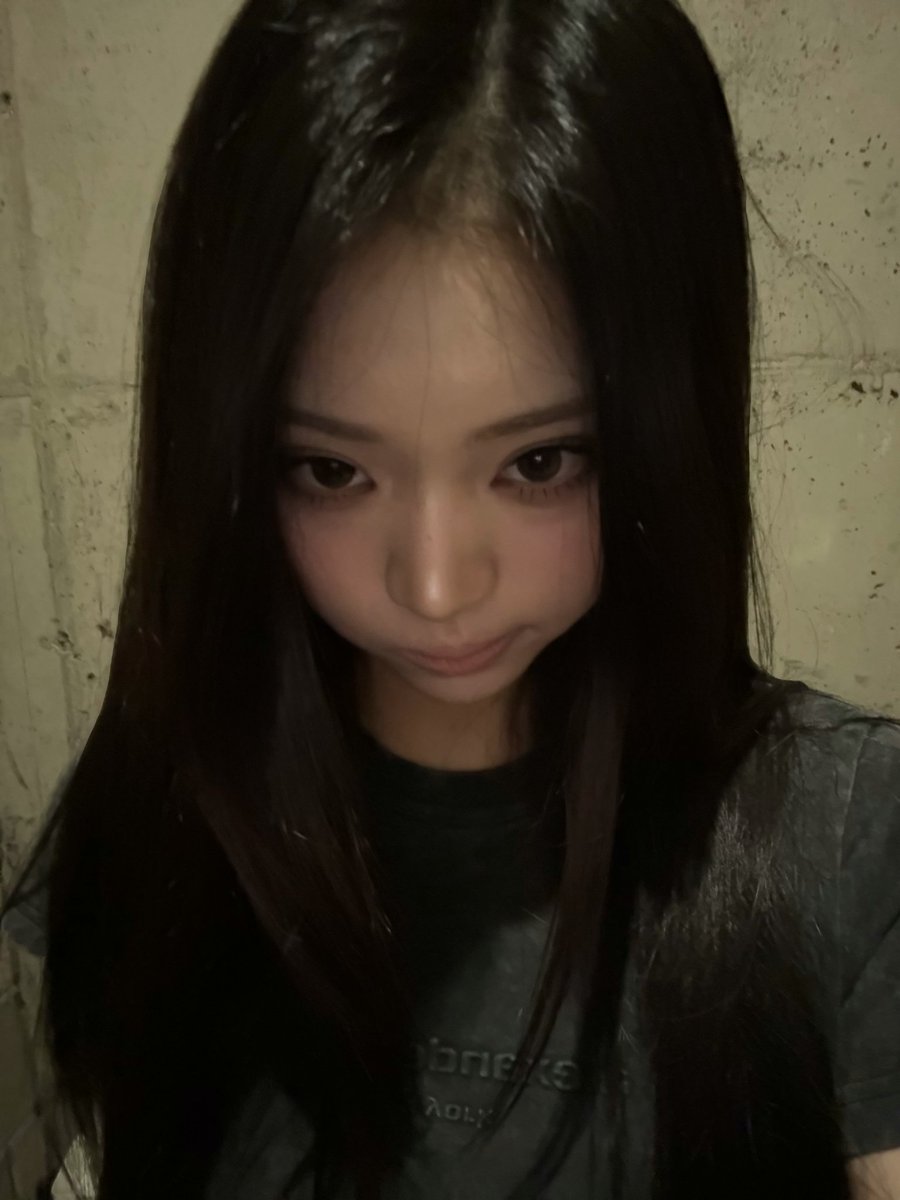 Kang tweet media