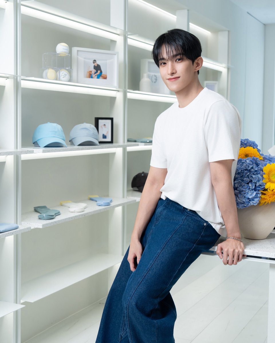 wonubliss's tweet photo. DOKYEOM  for Baseline 🤍📸 https://t.co/eWoES6nP9m