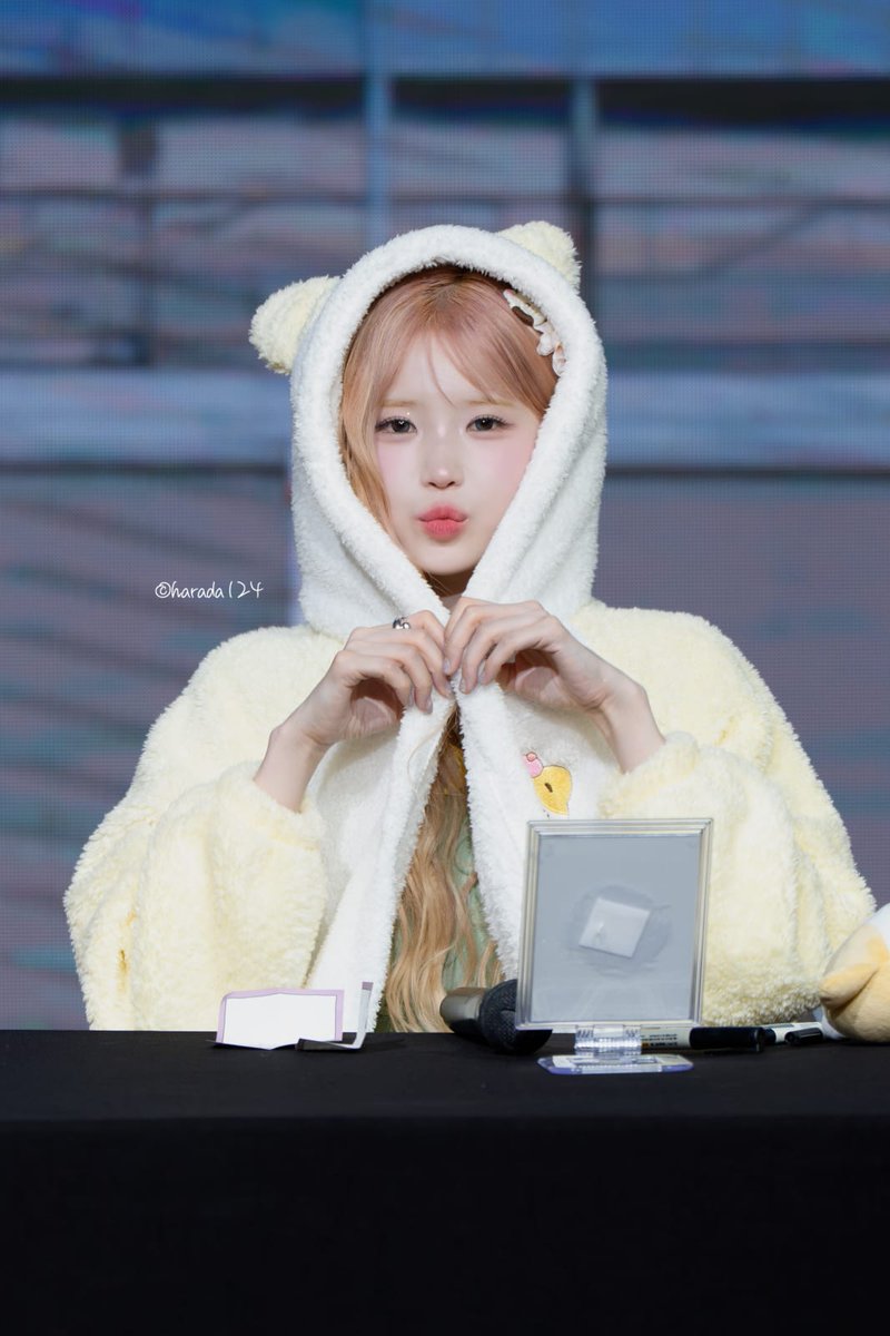 harada9_29's tweet photo. 260726 fromis_9 JumpUp fan sign

🐹

#fromis_9 #프로미스나인
#송하영 #하영
#SONGHAYOUNG https://t.co/x5VxQIF55O