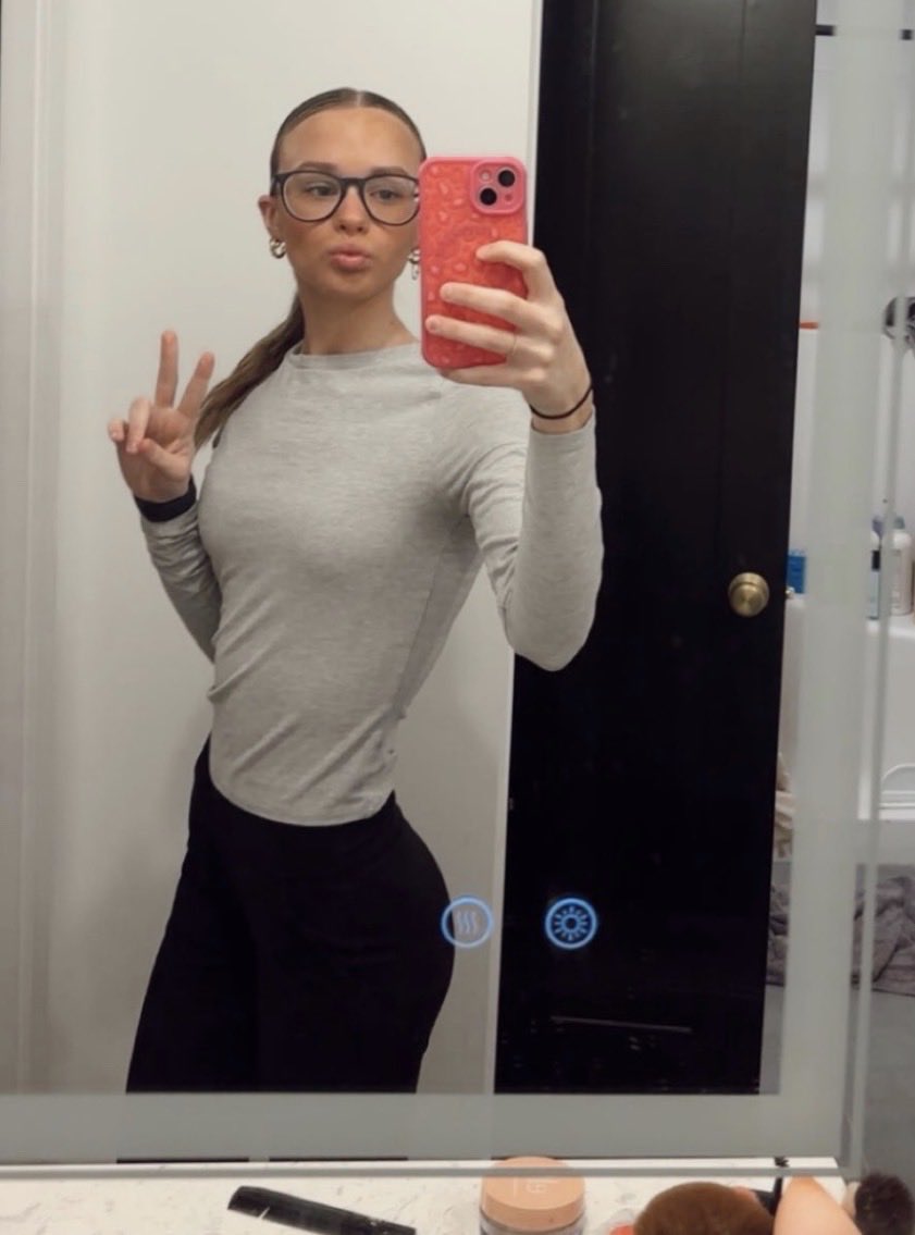 bopslovr2121's tweet photo. Irl submission Lila https://t.co/xPKiA3wSb0