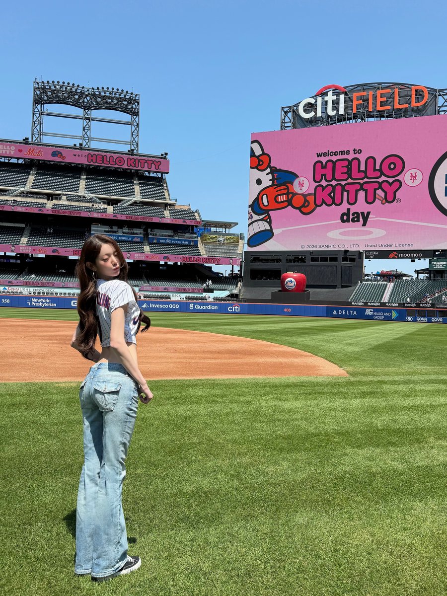 lilfir222's tweet photo. ■260728■  ■📸■ @for_everyoung10 (Wonyoung) IG Post

The only thing I threw was good luck🍀✨🧚🏻‍♀️⚾️

https://t.co/c7VOKvVefK

#JANGWONYOUNG #WONYOUNG #장원영
#IVE #아이브 https://t.co/wbxf3ftF1p