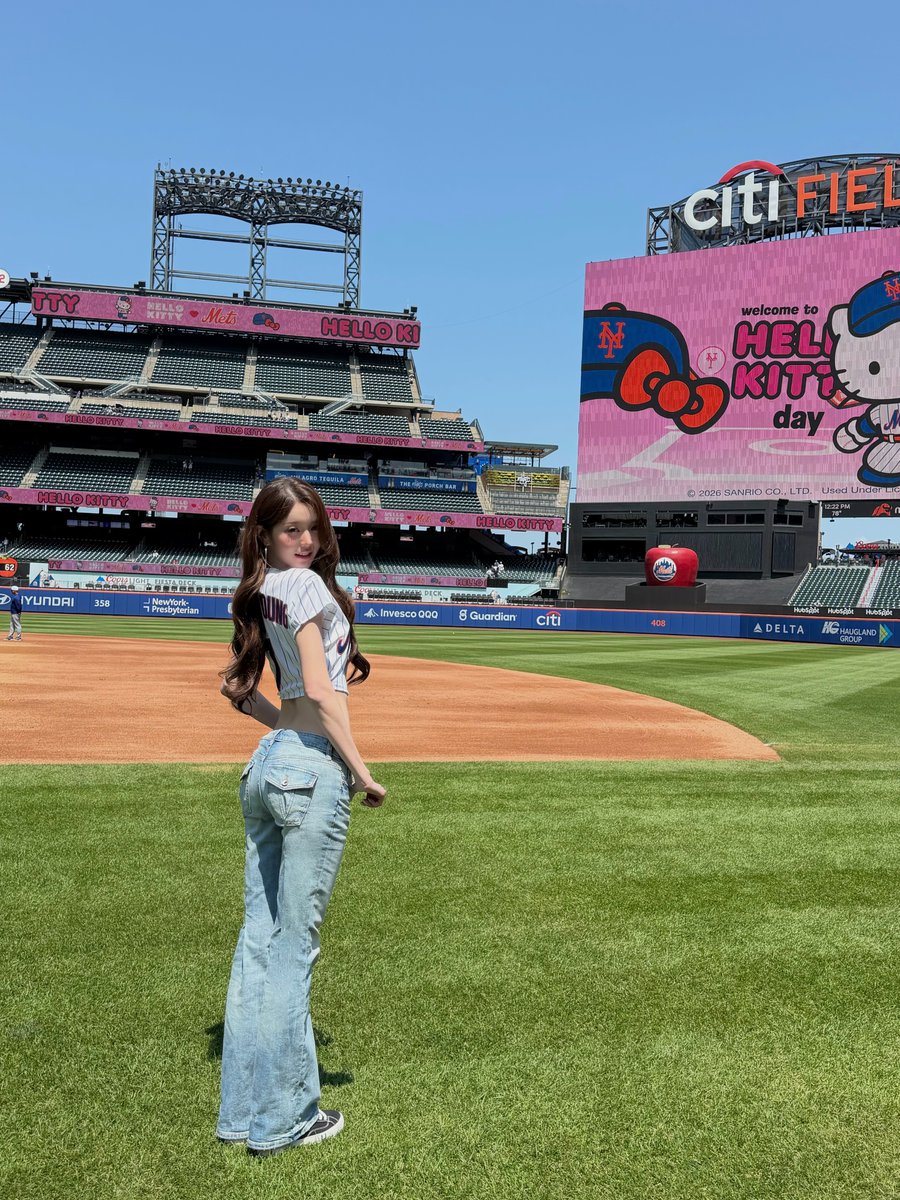 lilfir222's tweet photo. ■260728■  ■📸■ @for_everyoung10 (Wonyoung) IG Post

The only thing I threw was good luck🍀✨🧚🏻‍♀️⚾️

https://t.co/c7VOKvVefK

#JANGWONYOUNG #WONYOUNG #장원영
#IVE #아이브 https://t.co/wbxf3ftF1p