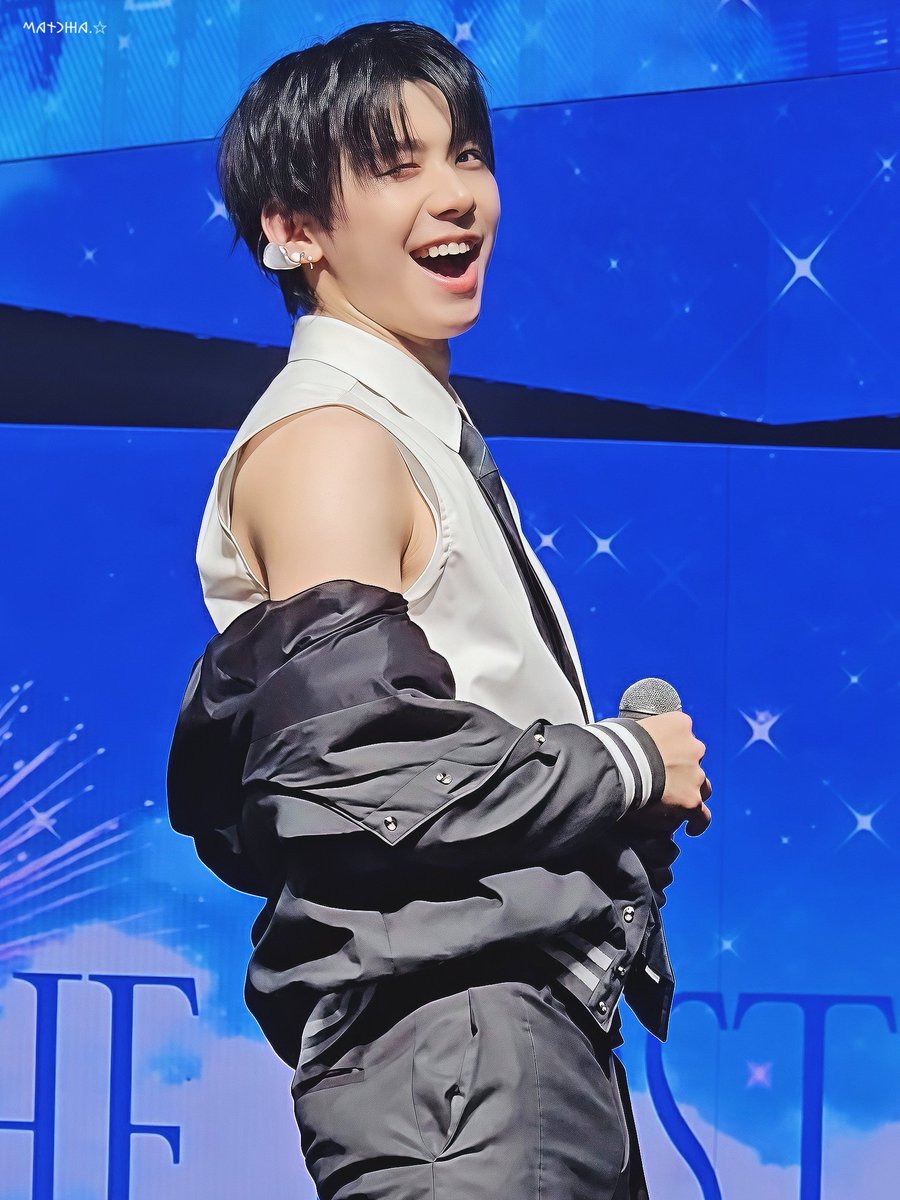 Jellycious_JL's tweet photo. 🐈‍⬛️💪

#HAN #박한 https://t.co/zMNWTvVUDY