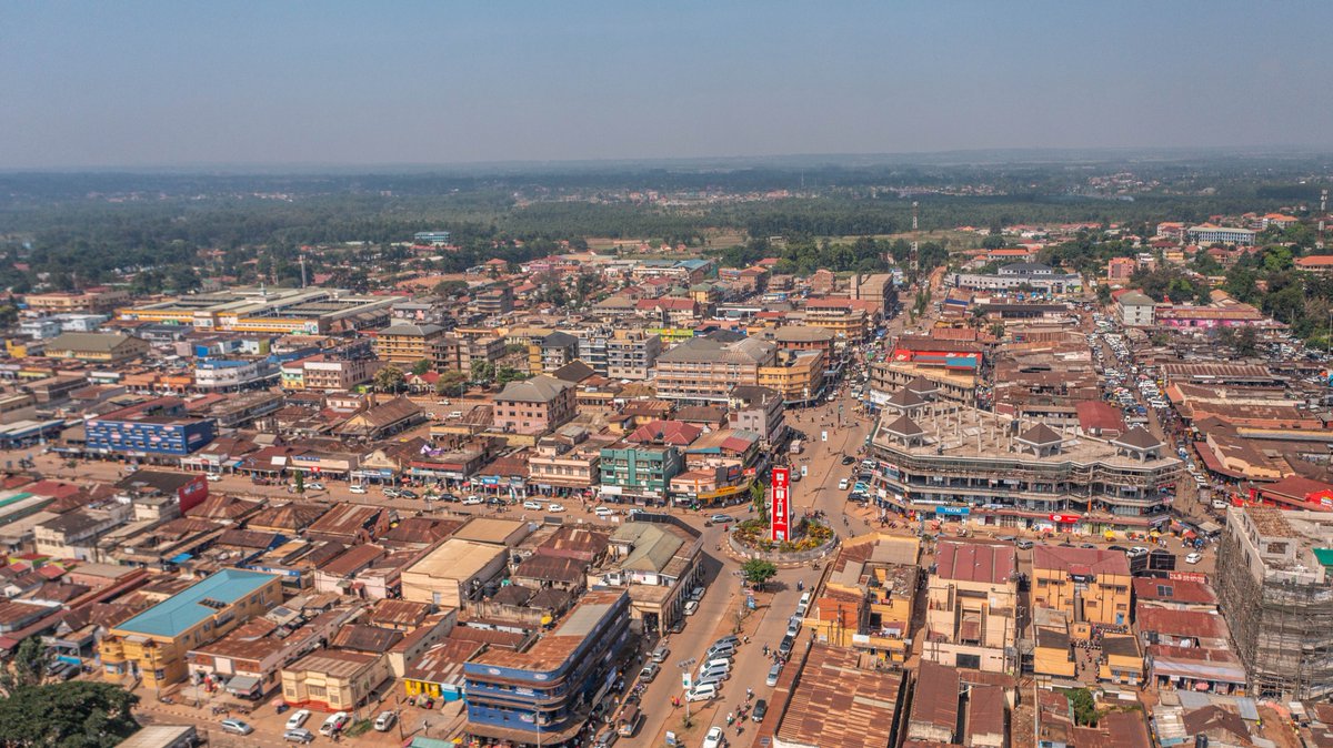 dickson_siko's tweet photo. Host of #WTD26 
📍Mbale City
#SikoIsHere #CoffeeCity https://t.co/nywJK4OlR5