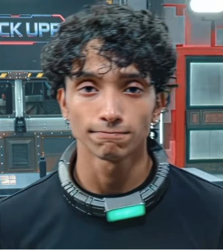 MithiMirchi10's tweet photo. Yogesh sorta guys from MTV are so cheap.They hv big fat heads coz 14 yr olds are dumb enough to fall for their 'dekho main kitna cool' shizz. This CHOR has the audacity to bring down #ShreyaKalra's morale just coz he got booted out in a fair task. Chappri! Look at him!😫
#LockUpp https://t.co/AtKOrT156I
