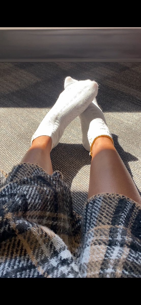 Kaythebrat7's tweet photo. Hey there 🥰 

#chubbyfeet #feetworshi̇p #cutesocks #paypig #piggies #anklet https://t.co/teiA77tPDs