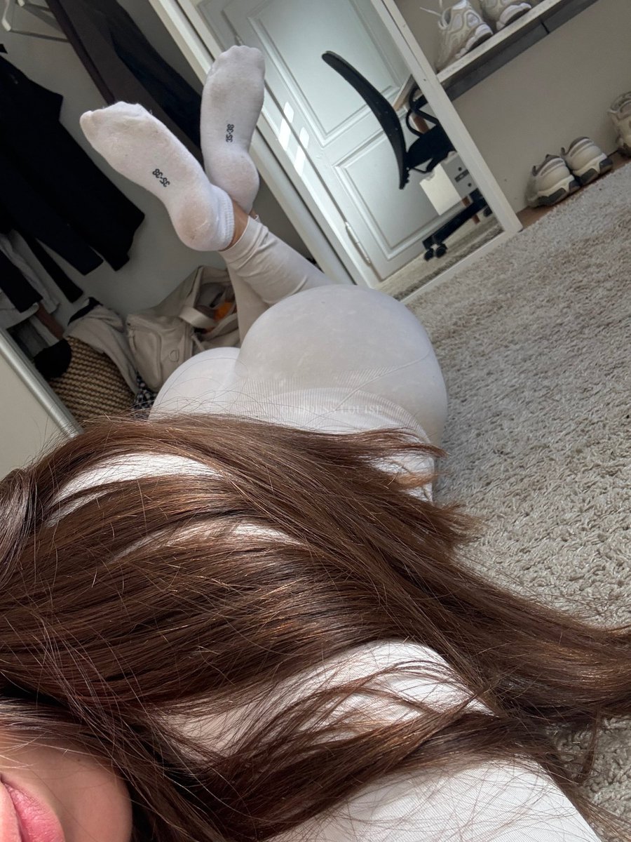 G0DDESSVANESA23's tweet photo. You exist to pay me 💸🫰🏽✨
Now show it to me! xx https://t.co/wO0SXxDIyR