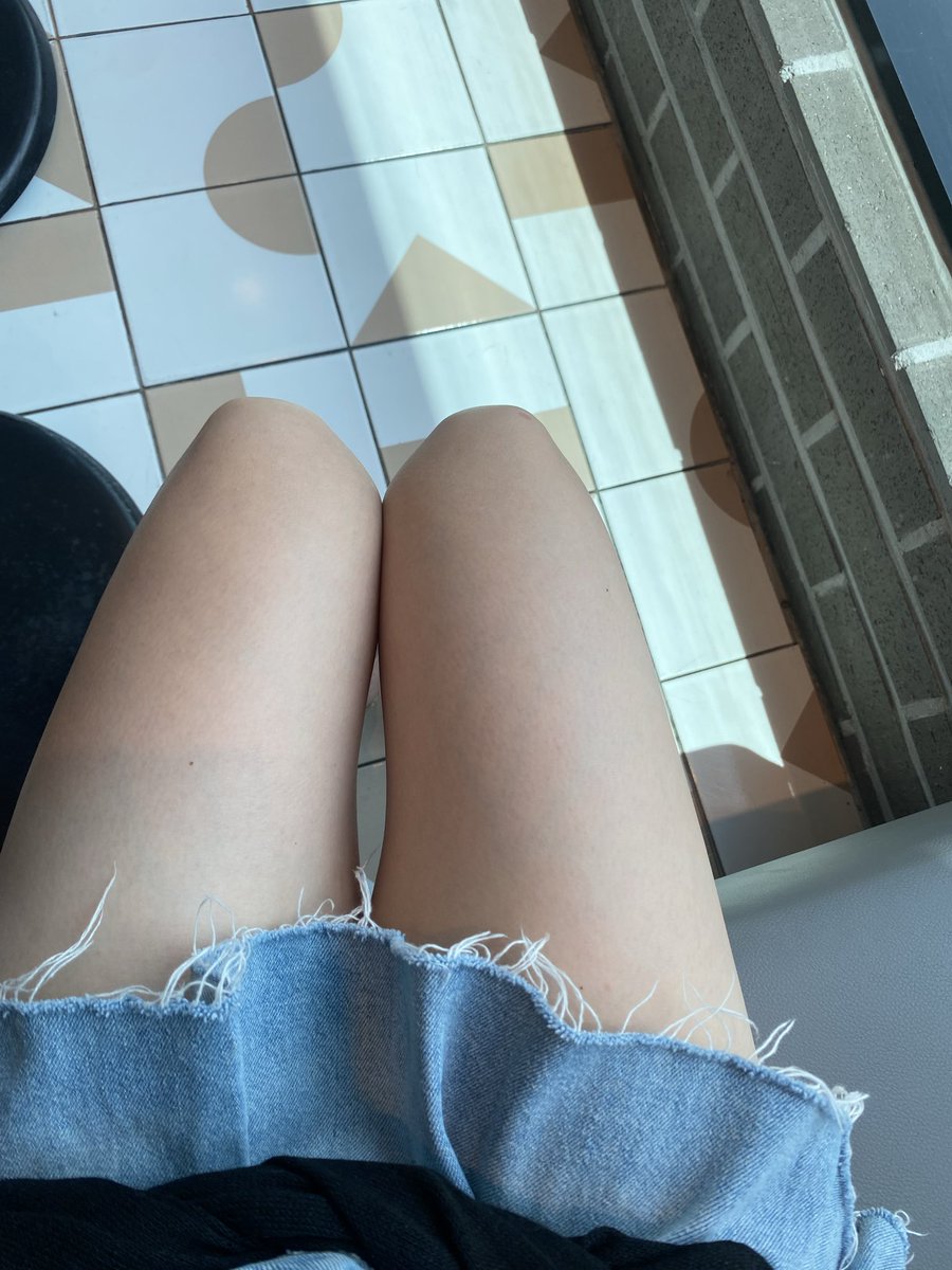 xiqtyvb603's tweet photo. 오늘은 자극적이길 원해요💋 #최대한살색사진입니다 #자극적인사진찍어봐야겠군요 https://t.co/3IoAPRBCrt