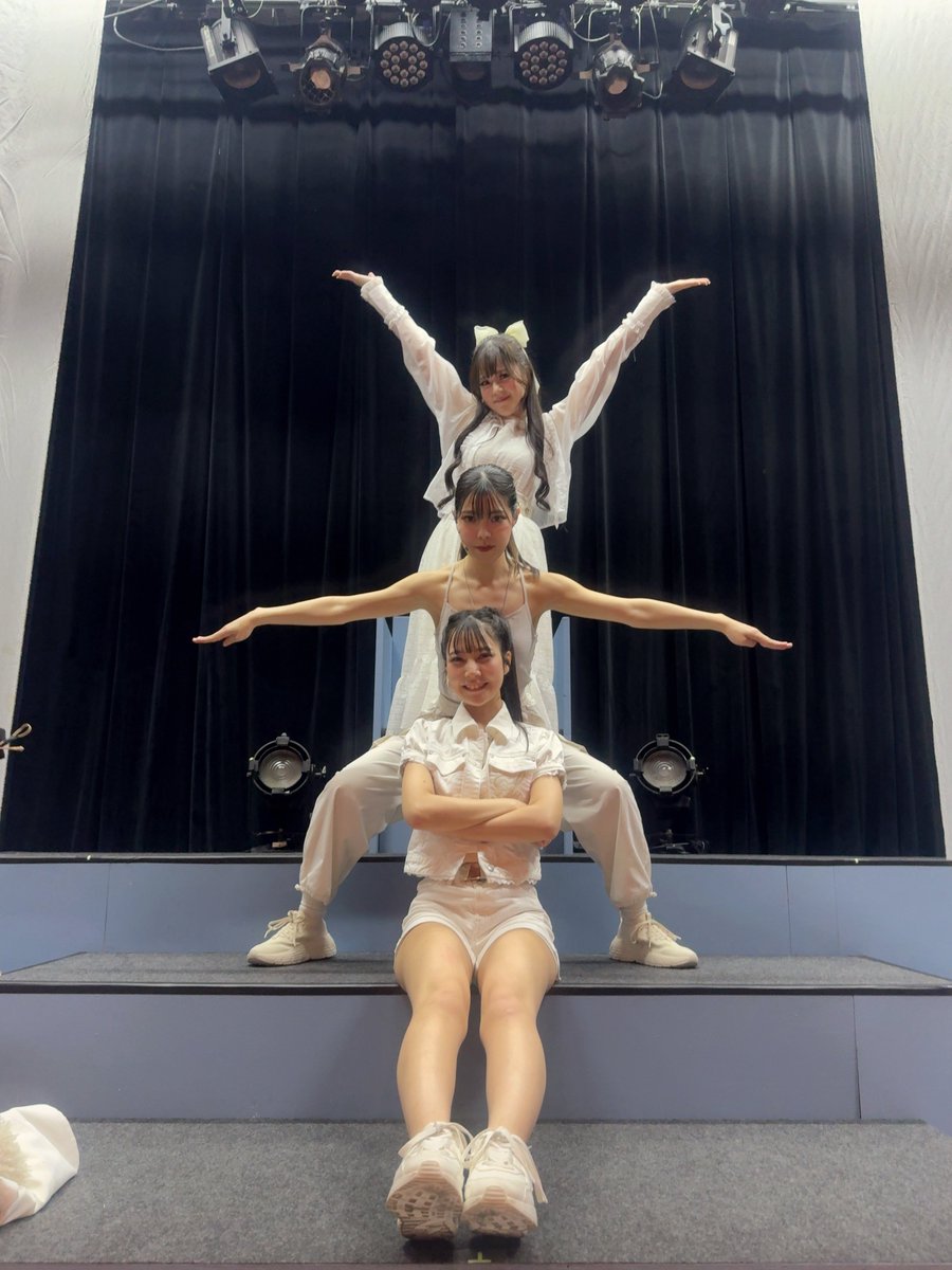 s_nanami_ue's tweet photo. 共演２回目のおふたり♡♡
今回はより深い役で御一緒できて嬉しかったです🥹🫧らぶです

内藤先輩と河合さんペア最高でした🫶🏻
(プライベートでもラブラブしてたよ🤫🤫)

家族写真とこれなんだっけ、、
なんとかポットみたいな、、🥹笑

#スタントウーマン26 
応援チケット受け付け中です(映像付き) https://t.co/IYpOyhooyJ