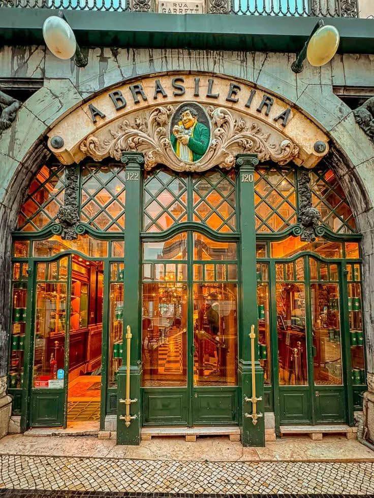Fascinate_Hist tweet picture