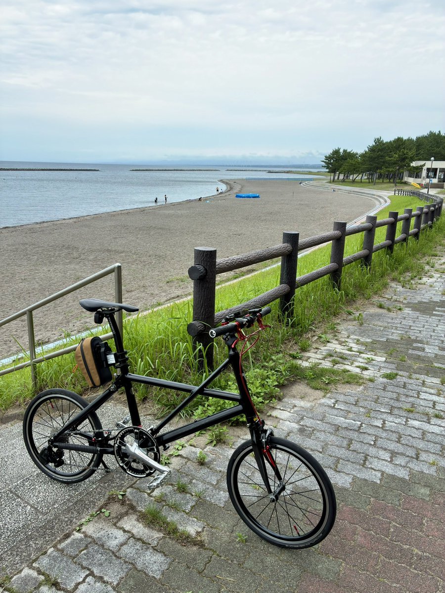 taka1451's tweet photo. 午前中は日差しも出て
暑くなったけど
午後は厚い雲とヤマセで
海水浴日和じゃないね
#Tyrell_FX https://t.co/KY8kzNeeaN