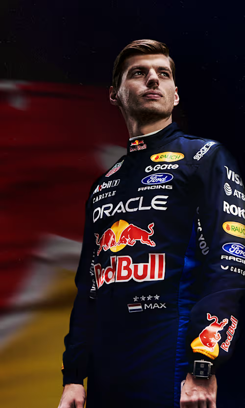 Nachez98's tweet photo. 🚨 Según informa @BILD , Red Bull habría ofrecido un año más de contrato a Max Verstappen, hasta 2029

⚖️ En ese nuevo contrato, Max recibiría un aumento salarial a cambio de eliminar las clausulas de salida de su actual contrato

❌ Todavía no ha habido respuesta oficial a dicha oferta