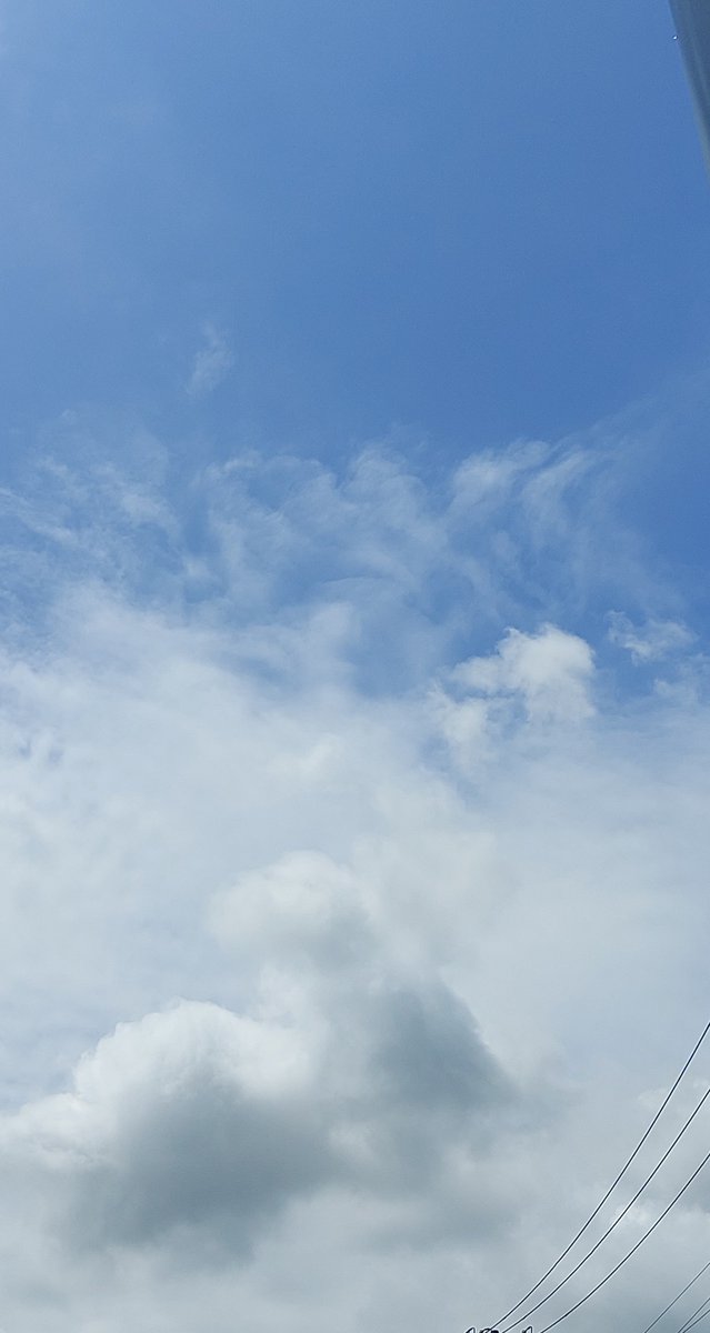 skzbighug's tweet photo. 喜怒哀楽
感情の背比べ
今日に刻む
ぶきっちょな引っかき傷
一番ののっぽは誰でしょう https://t.co/6vr11mhB30