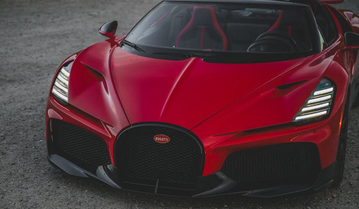 luxurylaunches's tweet photo. This @Bugatti  Mistral spent more time appreciating than driving, covering only 321 miles before heading to auction with an estimate that could earn its owner up to $4 million in profit - 
https://t.co/rFa7CfpQOP https://t.co/Wr2CbYjCLf
