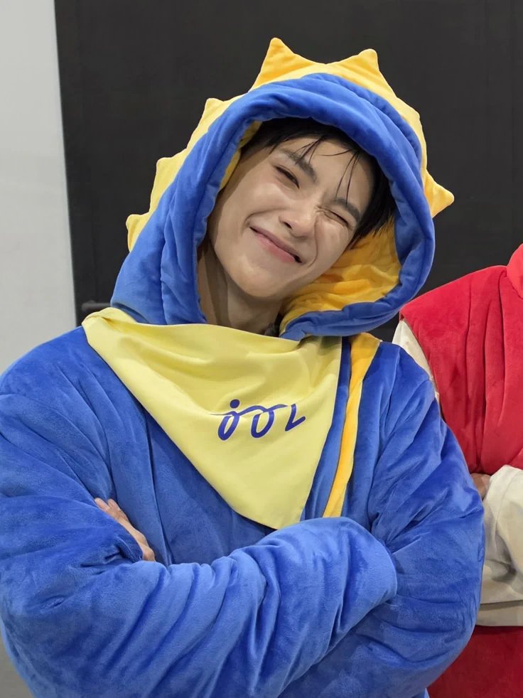 simran_r62555's tweet photo. To @jnnrrs &amp; @Markjrtn,

I just want to remind you both that there are so many people who genuinely support and appreciate you. Please don't let the hate make you doubt yourselves.

Seeing all the negativity is heartbreaking. No one deserves to be treated like that. #JuniorMark https://t.co/fJYWBUjMUy