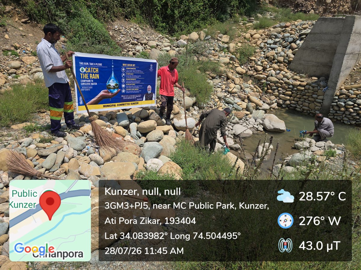 MCKunzer's tweet photo. Let’s keep drains unclogged, protect our water bodies, and make sure not a single drop is wasted. Together, we build a secure water future. @DCBaramulla @DULBKASHMIR #amrut#CatchTheRain https://t.co/wkojHwyYeR