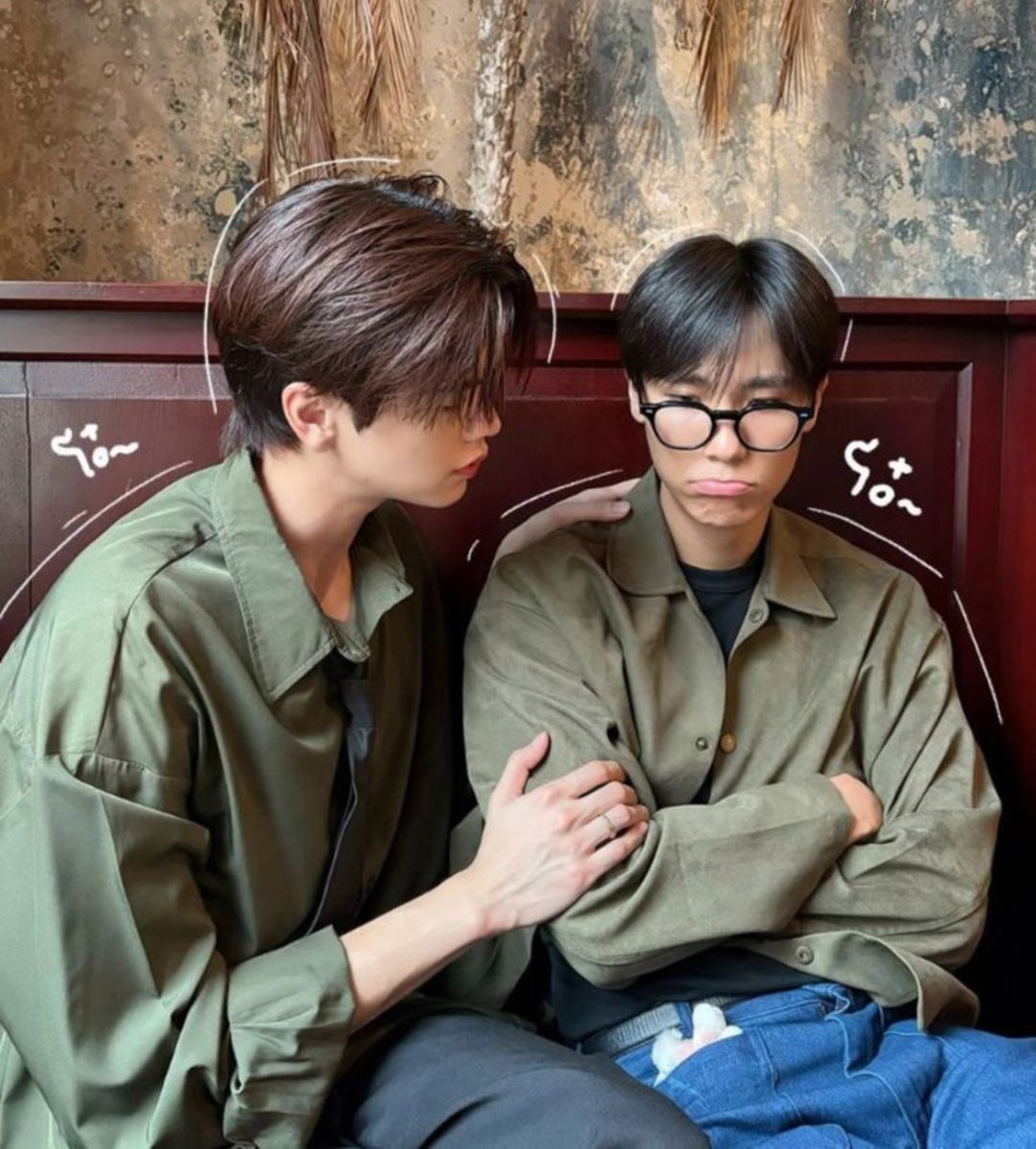 simran_r62555's tweet photo. @jnnrrs @Markjrtn I truly hope you both take care of yourselves and remember that your real supporters will always stand by you.

Stay strong. Better days will come, and we're always rooting for you. 🤍 
#JuniorMark #junniorrs #markjrtn https://t.co/2i0bcg5Bs7