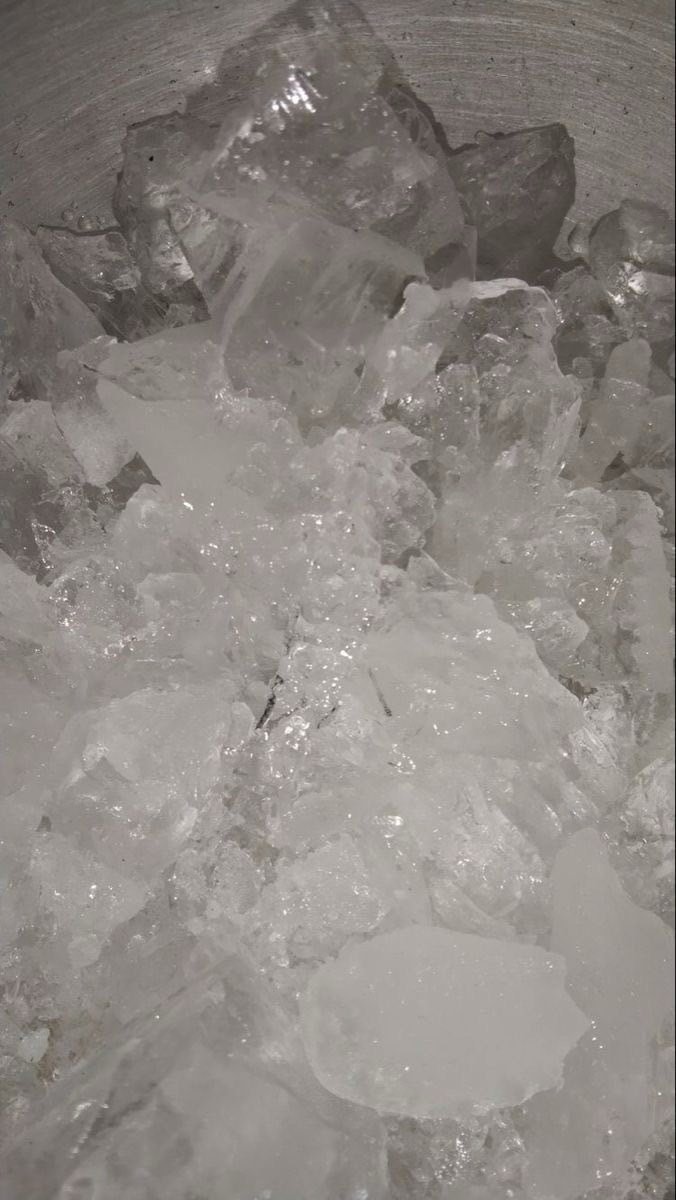 venmclan's tweet photo. 🧊 💨 
How many grams y'all need? https://t.co/nDPRUOrKKd