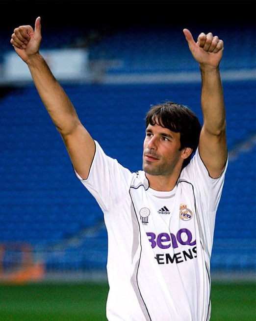 MadridXtra's tweet photo. 20 years ago today, Real Madrid signed Ruud Van Nistelrooy.

What a player. 🇳🇱 https://t.co/XwS0wg2idL