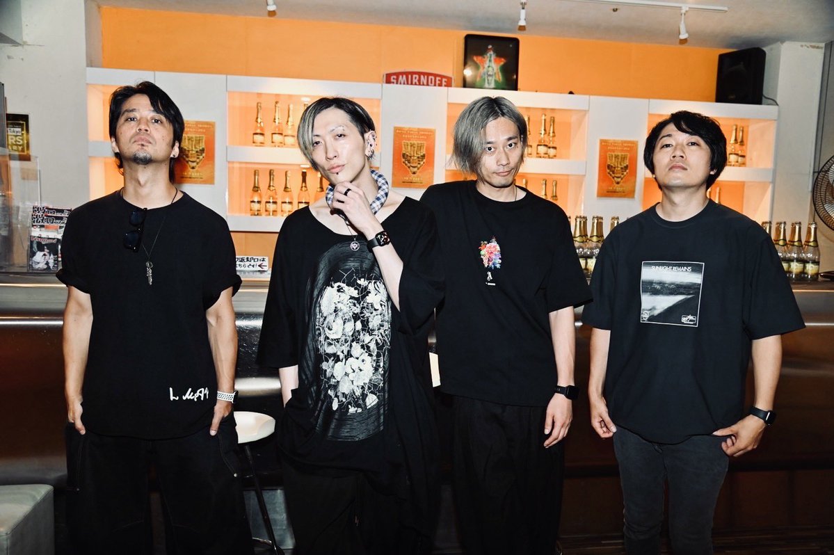 liiloo_official's tweet photo. 新宿Zirco Tokyo、17:00オープン！ https://t.co/fI7OIPbirb