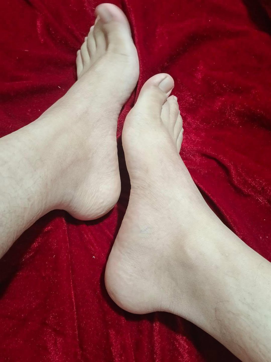 WilliamLimng's tweet photo. #footfetısh #malefeet #malefootfetish #mexicanfeet #piesgaycdmx #pie #feet #soles #pies https://t.co/ZfFKLCnOeo