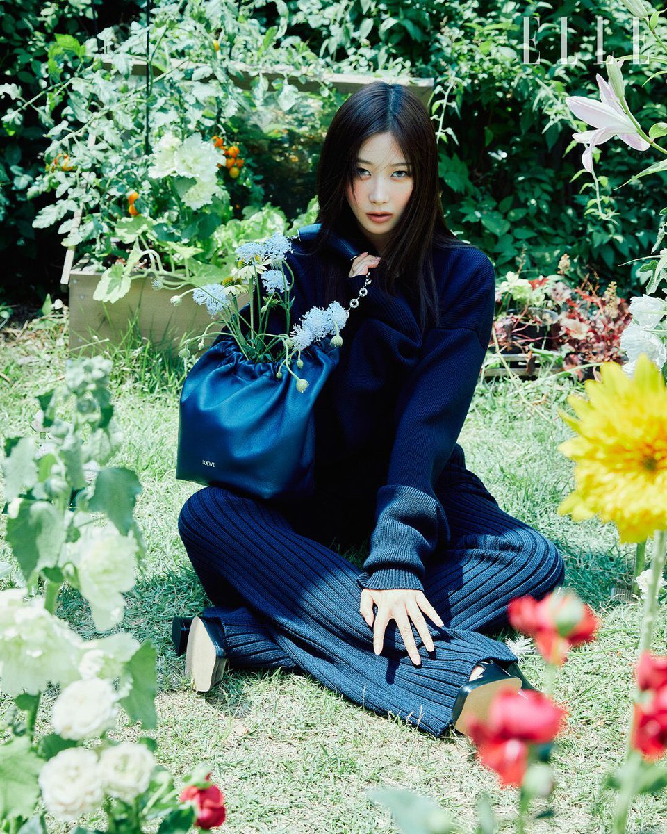 gisellemuseum's tweet photo. 240725 X aespa

GISELLE X LOEWE 🤎

📸 ELLE KOREA

#GISELLE #지젤 #ジゼル
@aespa_official #gisellemuseum https://t.co/L6EY3M97Lh