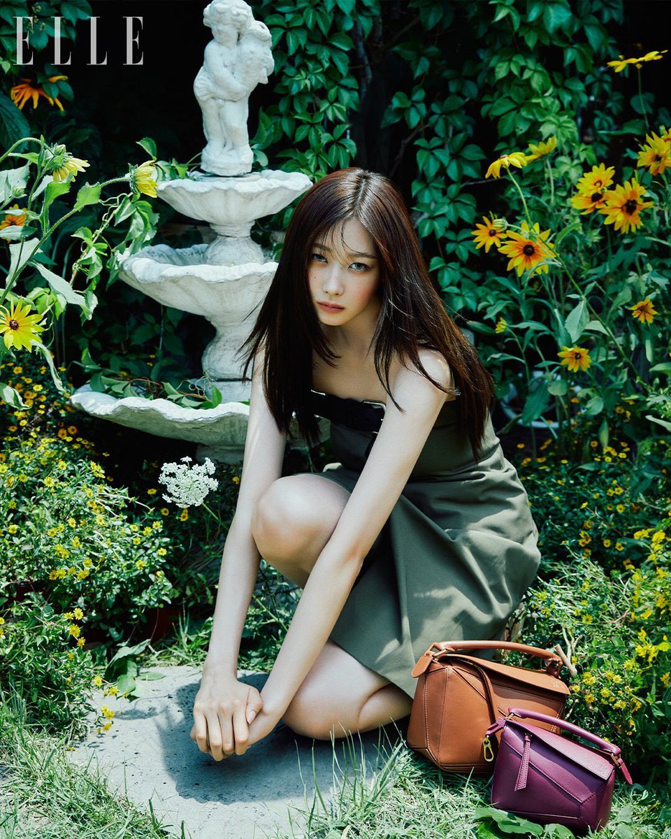 gisellemuseum's tweet photo. 240725 X aespa

GISELLE X LOEWE 🤎

📸 ELLE KOREA

#GISELLE #지젤 #ジゼル
@aespa_official #gisellemuseum https://t.co/L6EY3M97Lh