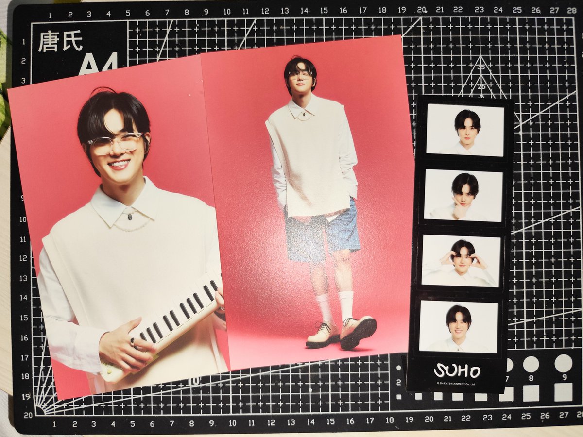 exquisitesehun's tweet photo. free claim !!

suho sg 2023 postcards and photobooth sticker set 🫶
- just pay for pf and sf via lbc 
- need to declutter pls adopt him na
- reply or dm "mine" to claim tysm

tags for exposure only: wts lfb exo ph https://t.co/NJBv4tiTGR