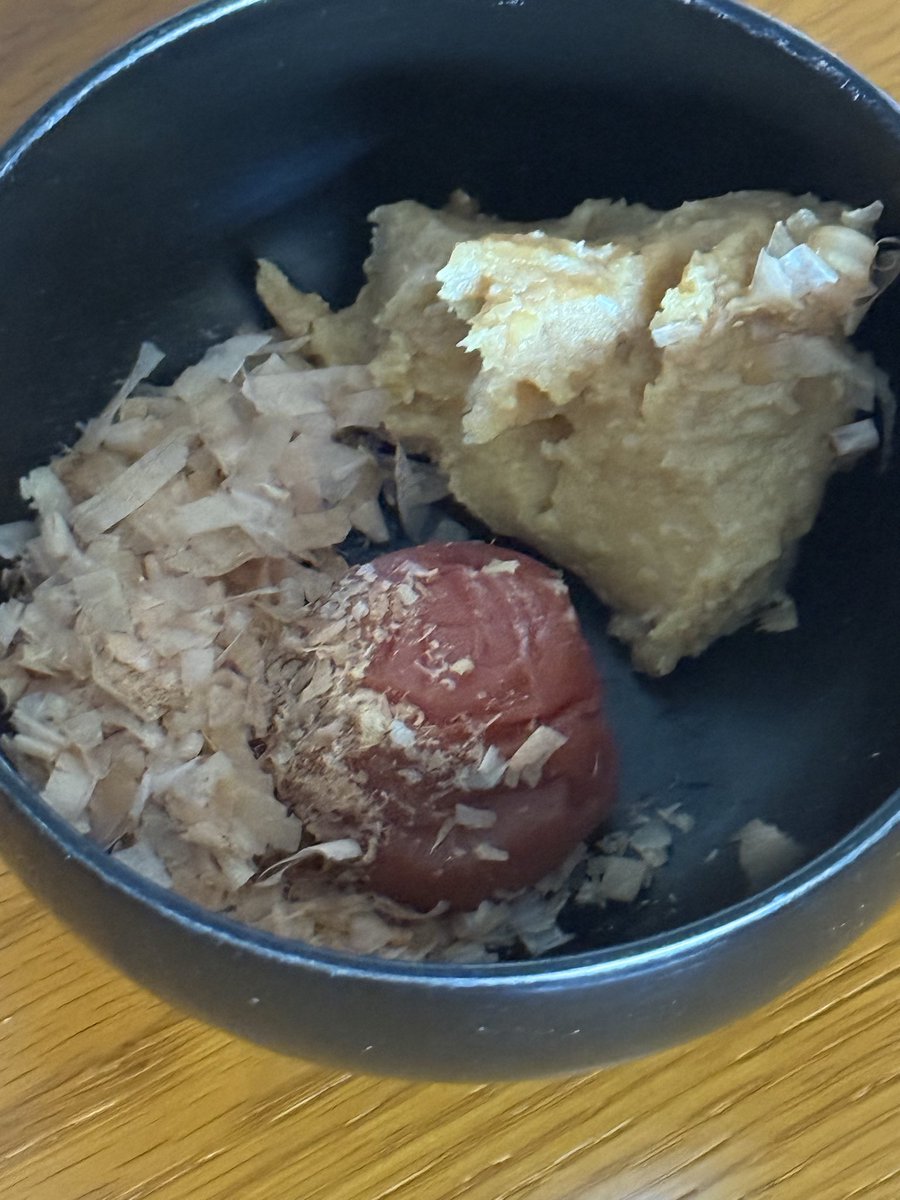 egutakuya's tweet photo. 鰹節入りでやってみました。美味、、、 https://t.co/y5cSIkLxAr