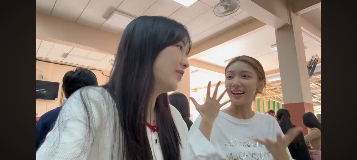 keeperthsanta's tweet photo. how excited they're for love's echoes  🥹🥹🥹🩵💜

#jaoyingmewnich https://t.co/UobytDb5vs