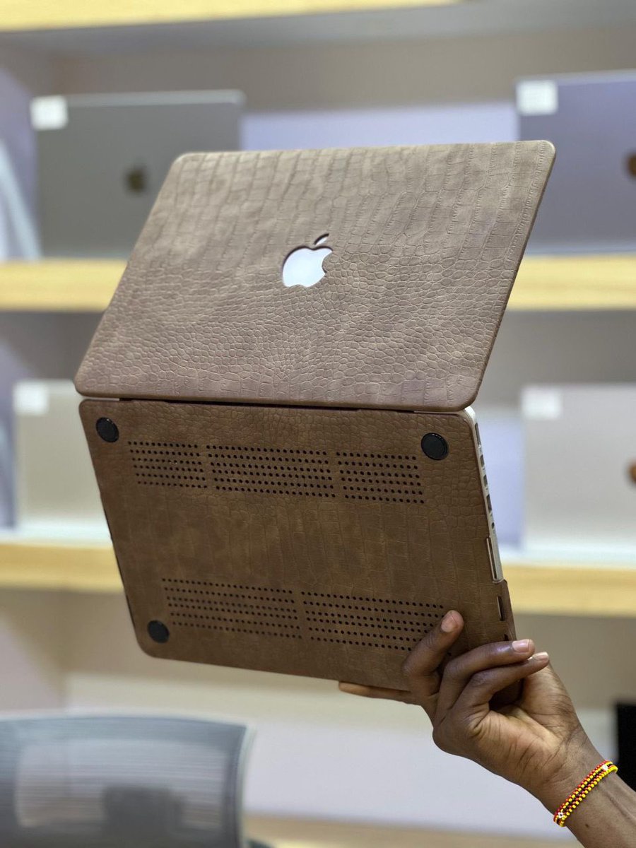 DeeSandy20's tweet photo. A kind reminder that I sell laptops ☺️🔥
My dm is wide open . Kindly dm with specs and budget ❗️🔥 https://t.co/KnfF6olvnX