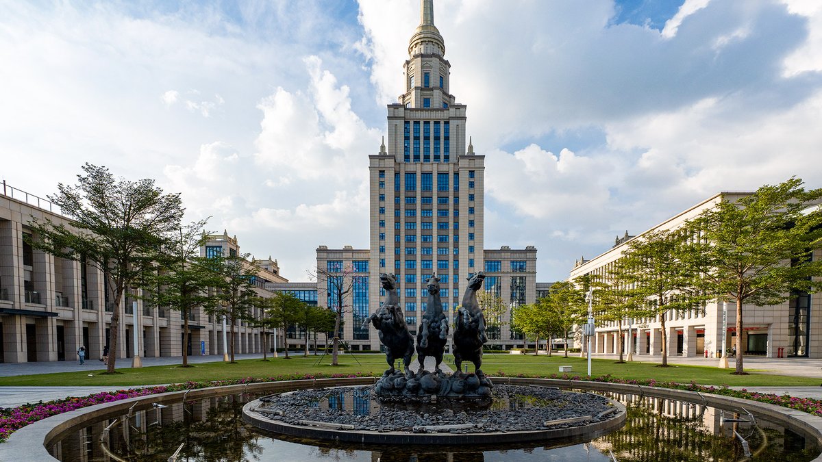 CosasdeRusia's tweet photo. 7 sedes de universidades rusas en el extranjero https://t.co/FGM2H579YW #universidad #Rusia https://t.co/jxU4IhjTGM