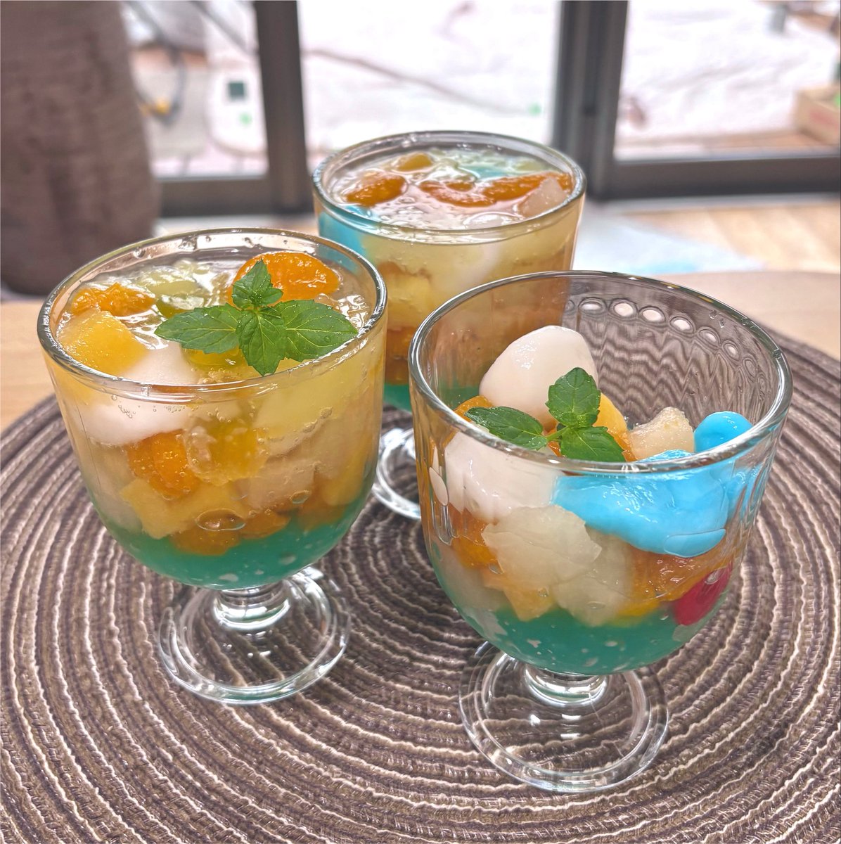 ameeee__ringo's tweet photo. 暑いのは嫌だけど夏っぽいことがしたくてフルーツポンチ作ったよ🥹💖 https://t.co/a2U0w9eS1o