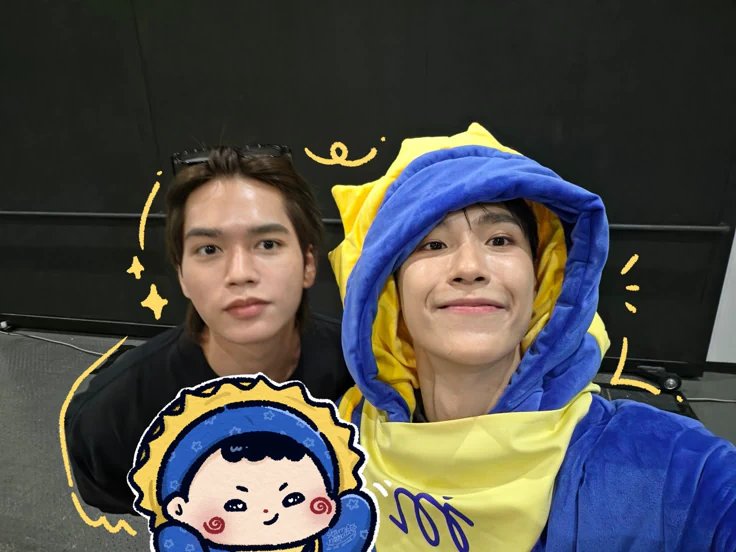 simran_r62555's tweet photo. Please, @GMMTV protect my cuties. 🥹🤍

All I want is to see them happy and smiling. No one deserves the amount of hate they're receiving. I hope they're surrounded by people who truly care for them and keep them safe.
#JuniorMark #junniorrs #markjrtn https://t.co/wnmxeYsBsG