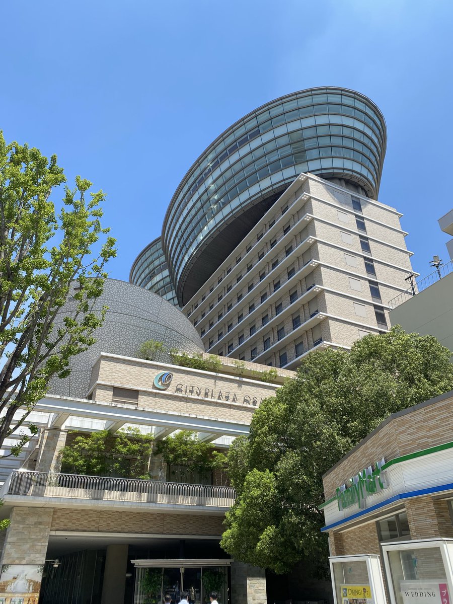 mitsu_takeda's tweet photo. 🚰大阪広域水道企業団議会の議員全員協議会、7月臨時会に参加してまいりました。
　臨時会の案件は、正副議長の選挙に報告案件が3件でした。帰りに堺市議の宮本議員と、忠岡町議の北村議員と📷パチリ。
　🚃電車での移動だったのですが、🚶徒歩での移動は🥵無茶苦茶暑く💦汗をびっしょりかきました。😄 https://t.co/WczGwuRuaM