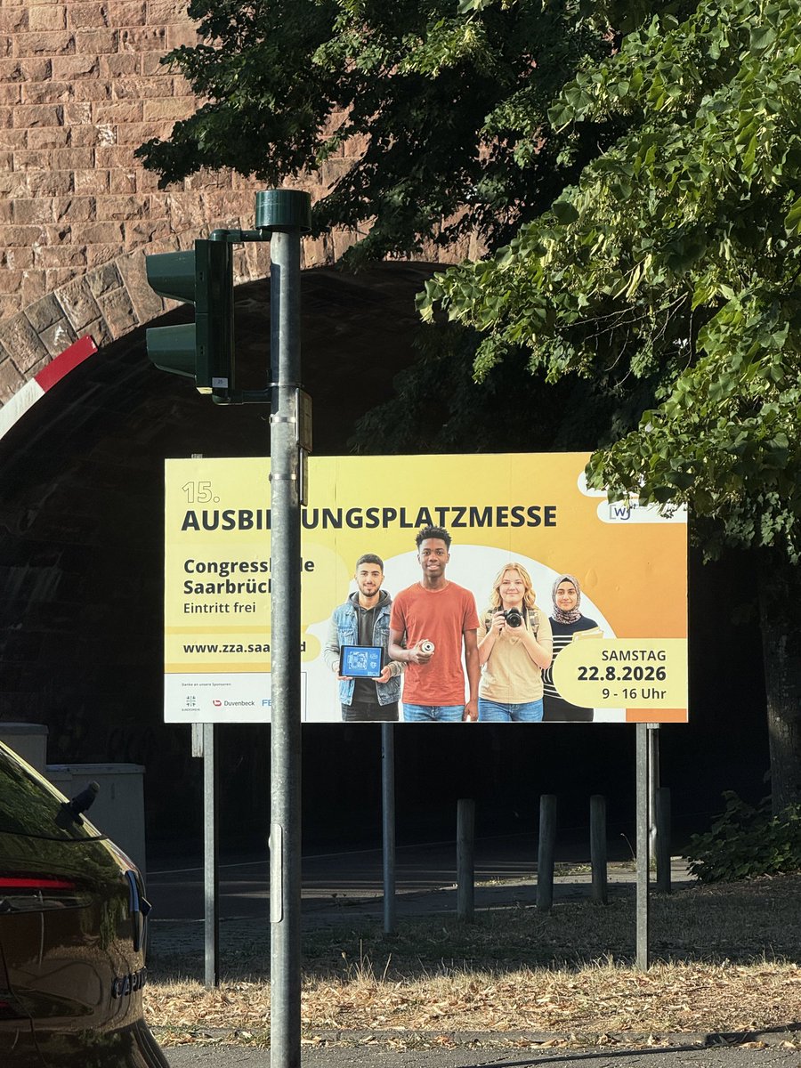 JulianAdrat's tweet photo. Auch im Saarland, die Agenda stürmt, mit Riesenschritten: wir spielen zunehmend keine Rolle mehr: https://t.co/8v59WKdzZp
