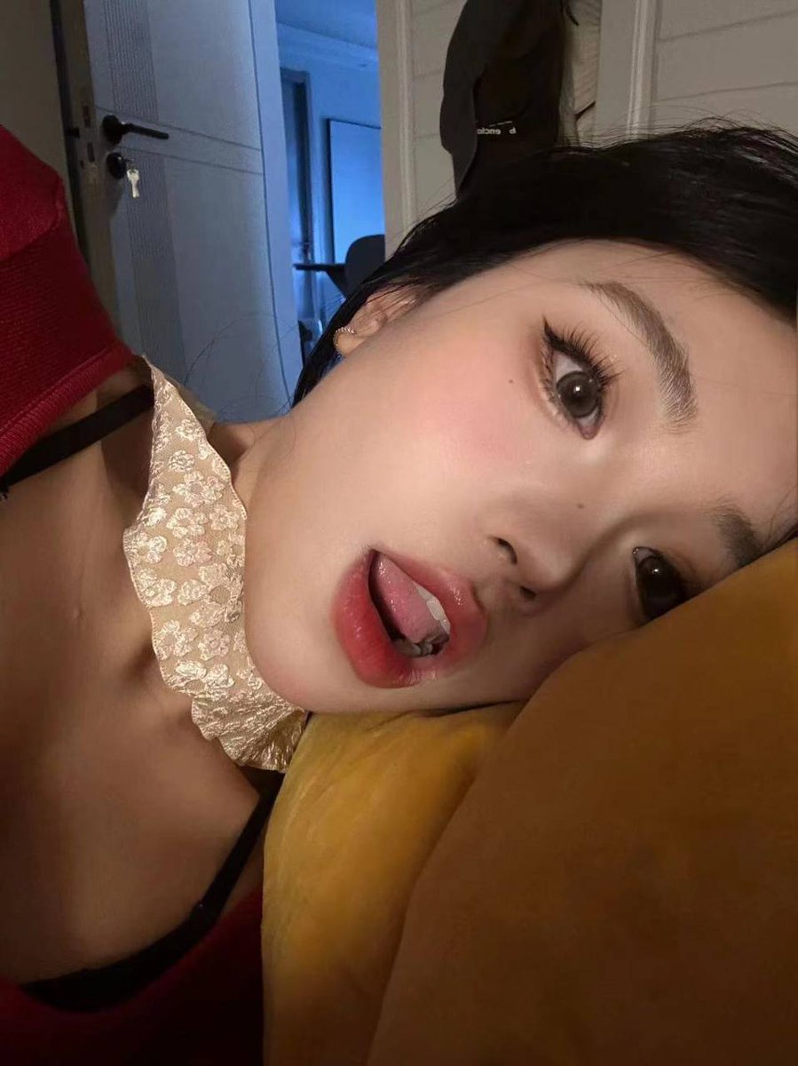 lucass27's tweet photo. 今天不吃饭
不睡觉
不喝水
不玩耍
不学习
但是，当然，这一切都是假的★
抚松县
#白山
#吉林
老师068
截图联系客服：@SaliGabriel

（订100抵课费，白嫖勿扰） https://t.co/Cb7ef6yqky