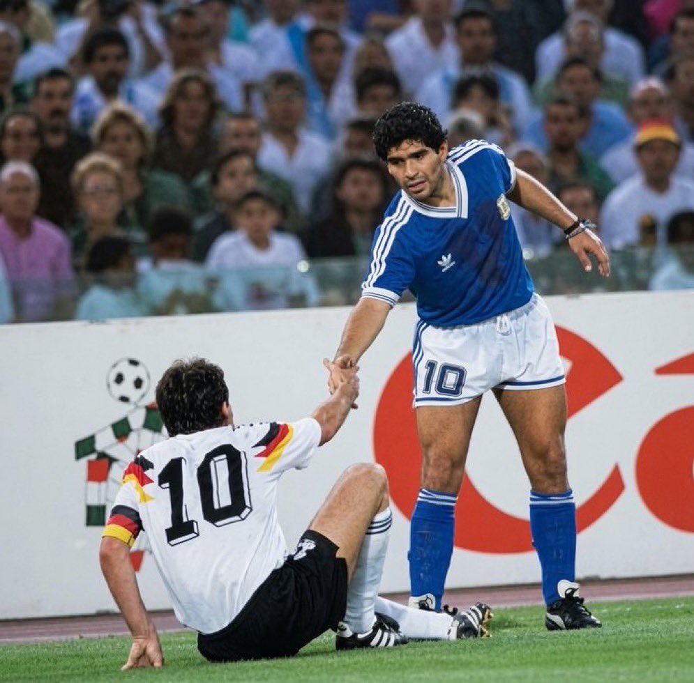 DiegoArchives's tweet photo. 1990 https://t.co/nvYhwg5mZe