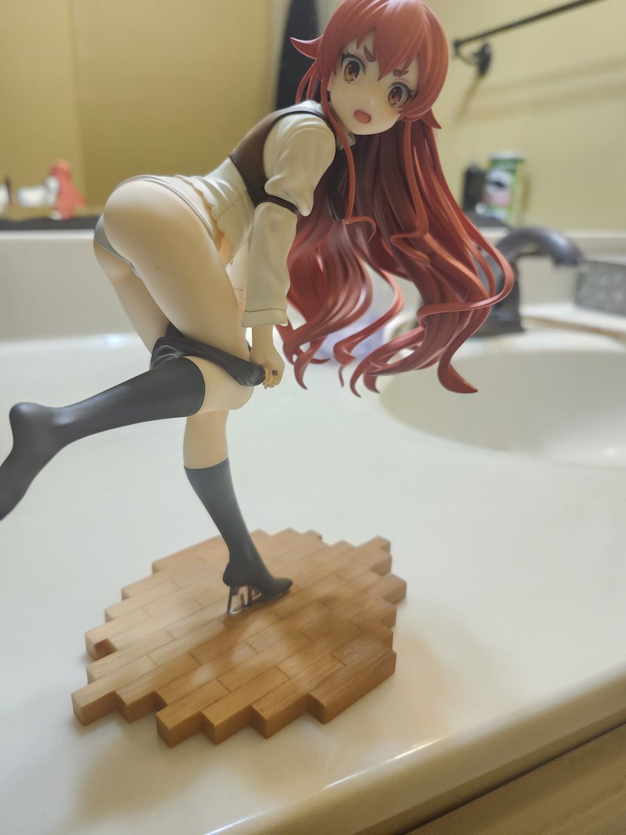 pxvrywriter's tweet photo. This is probably the best angle I could get (for a picture... i havent done it yet) https://t.co/dPJQESgz6n