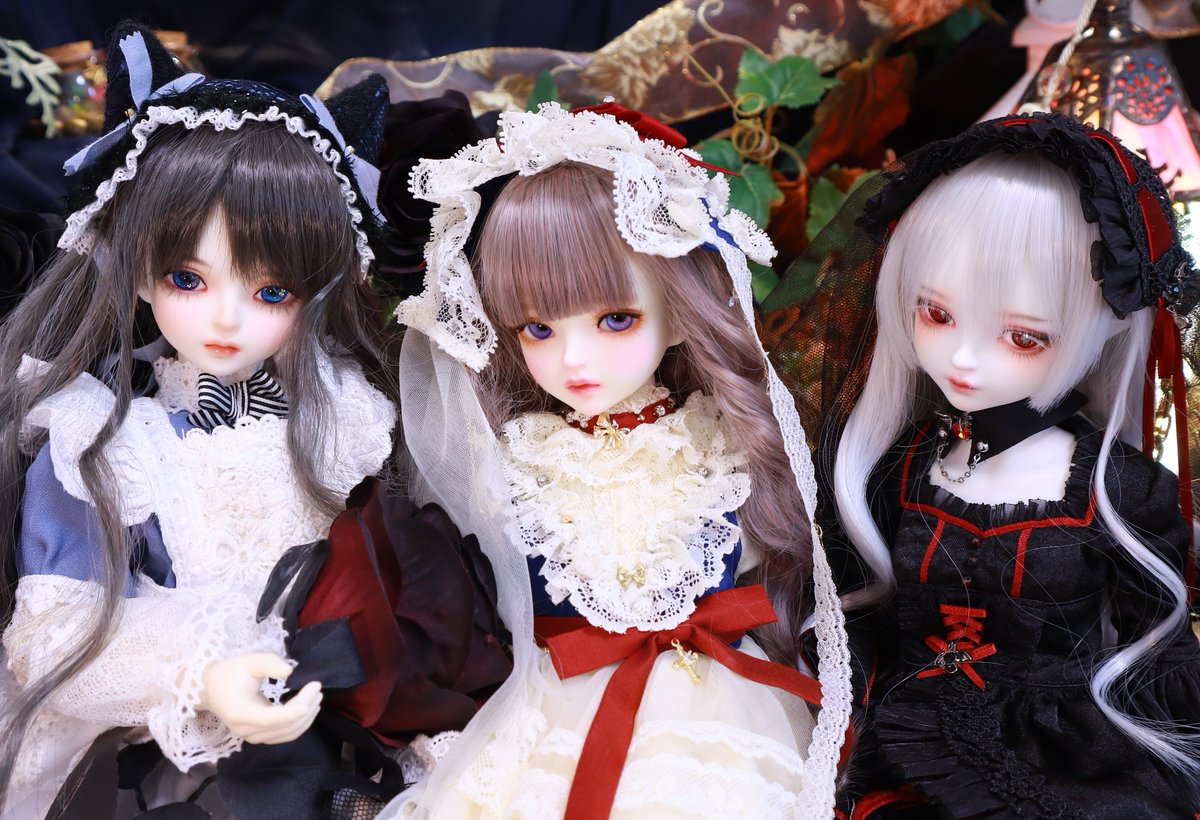 PoE_MomiP's tweet photo. Deliaちゃんずエリア賑やかになってきたな…でもほら、スキンが違いますからスキンが https://t.co/SvWlWLT81u
