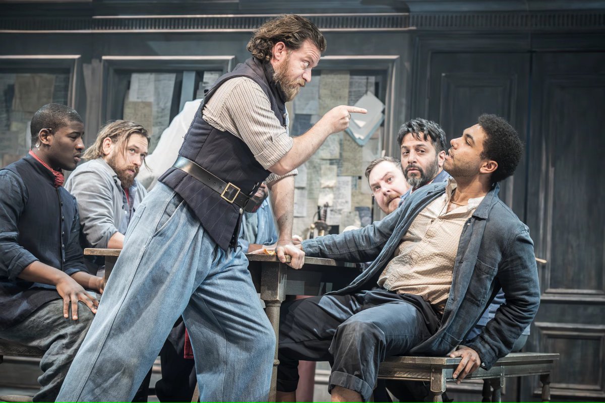 BrigitteUhrmann's tweet photo. #RSC #Cyrano has all it takes to make de Rostand's magnificent play shine: eloquence, brilliance, the dark shadow of unrequited love, a twinkle here and there and some magic for the dying scene. Adrian Lester is endearing as the tragic hero. https://t.co/2yA2cSPhh8